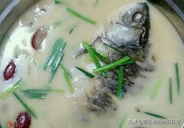 怎样熬鲫鱼汤?