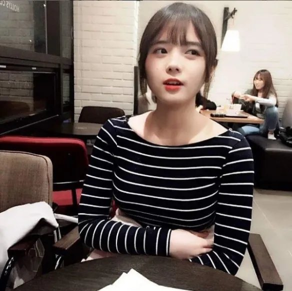 想被治疗!南韩清纯小护士YuJu:工作服下的白皙欧派!