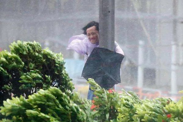 “梅花”奔袭江浙沪:多地狂风大浪,对哪些方面有不利影响?