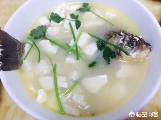 怎样熬鲫鱼汤?