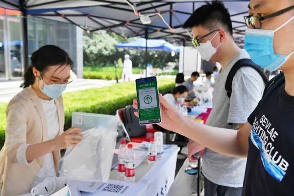 盐城三人隐瞒行程被行拘，你如何看待此事？