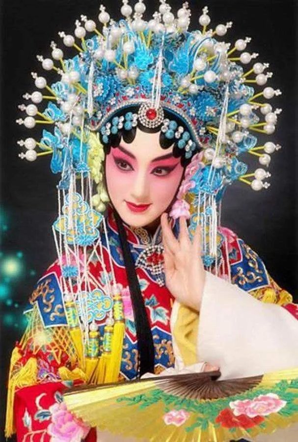 萌娃唱豫剧太入戏将自己唱哭,孩子为何入戏这么深?