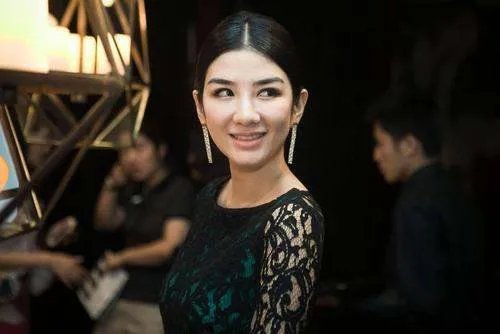 黄奕女儿曾被前夫诱导拍视频说谎,黄毅清到底有多“渣”?